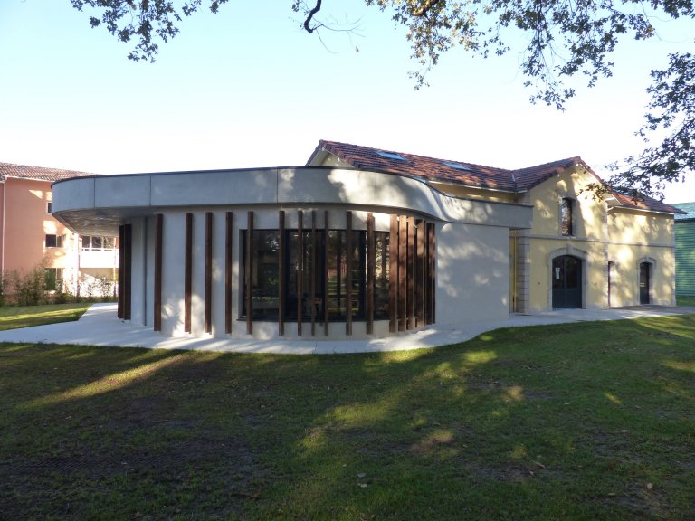 Réhabilitation de la bibliothèque du complexe scolaire Saint-Jacques-de-Compostelle à Dax (40)