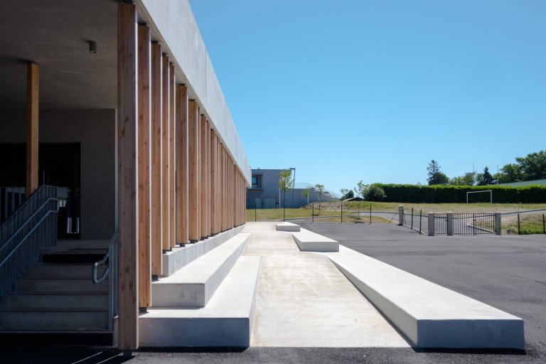 Réalisation d’une cantine et des classes (2. Phase) sur le site du complexe scolaire  Saint-Jacques-de-Compostelle à Dax (40)