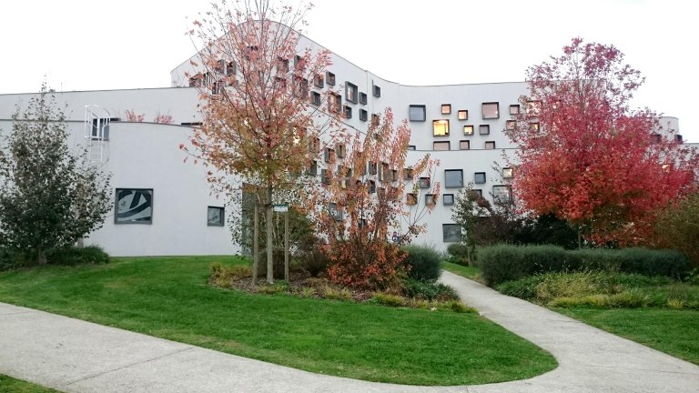 Étude d’urbanisme et travaux d’aménagement des espaces publics. Construction d’un bâtiment de bureaux et services et bâtiment Associatif la ZAC Kléber, à Biarritz (64)