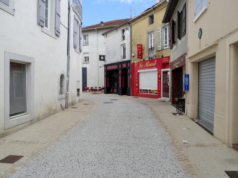 Aménagement de l’avenue Sadi Carnot, de la place Saint Roch et des  rues Montluc et du 4 septembre à Mont de Marsan (40)