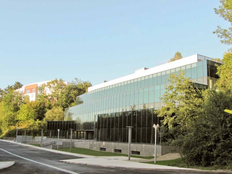 Construction d’un bâtiment de bureaux pour la bio technologie, bio ingénierie et santé au Technopôle de Miramón à Saint-Sébastien, Gipuzkoa (Espagne)